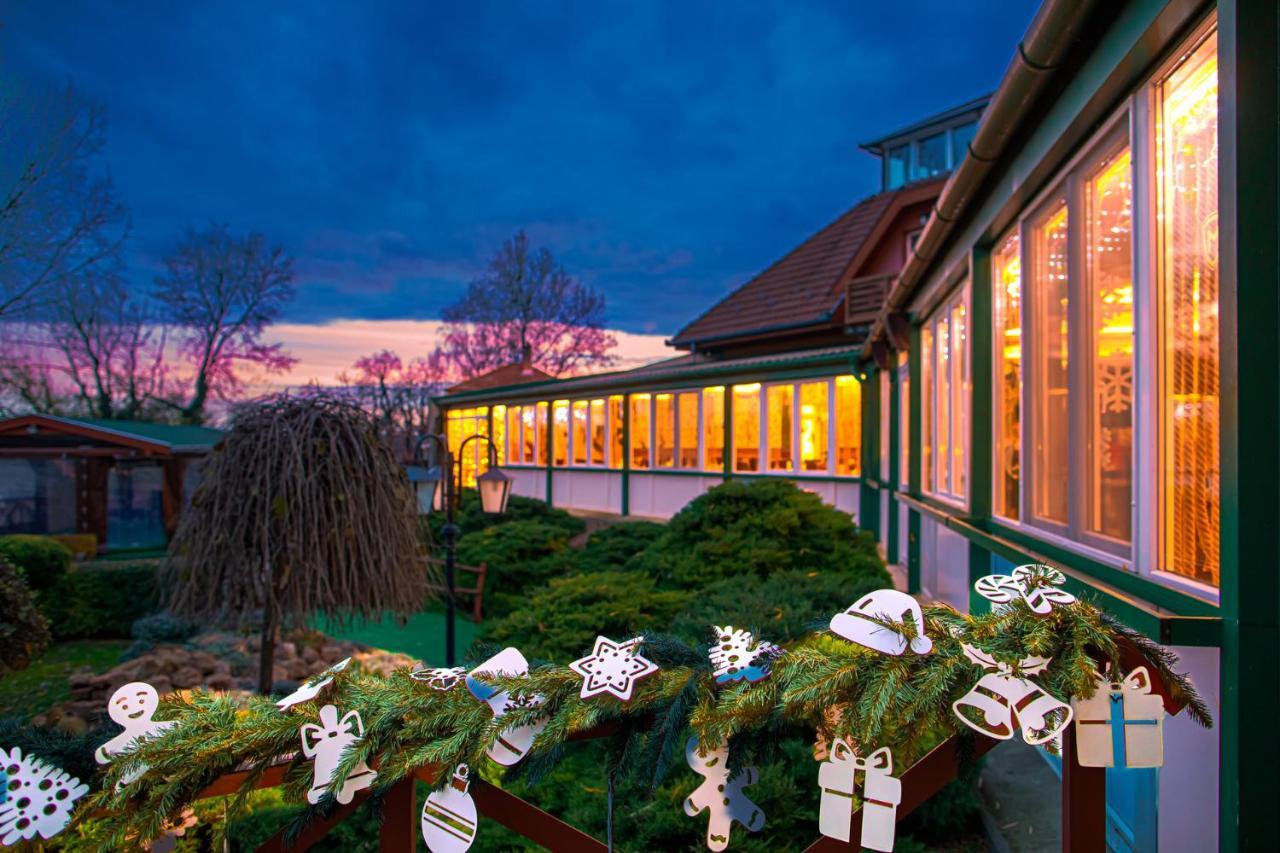 Martoni & Restaurant Szigetszentmarton
